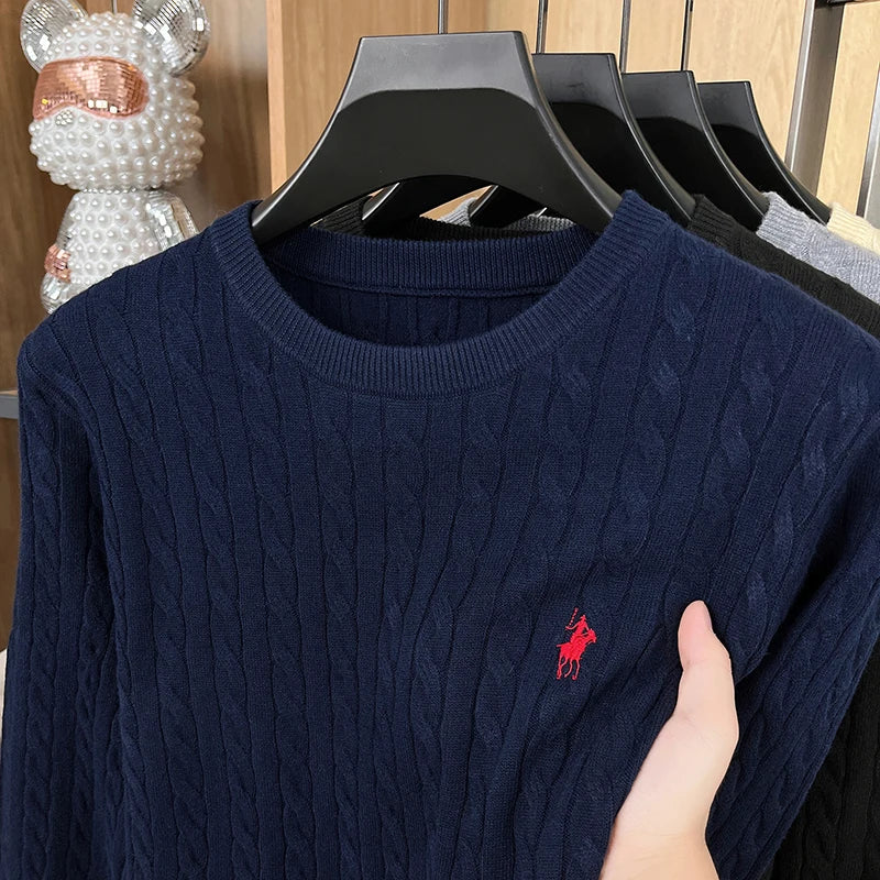Men’s Cable-Knit Crew-Neck Jumper with Horse-and-Rider Emblem