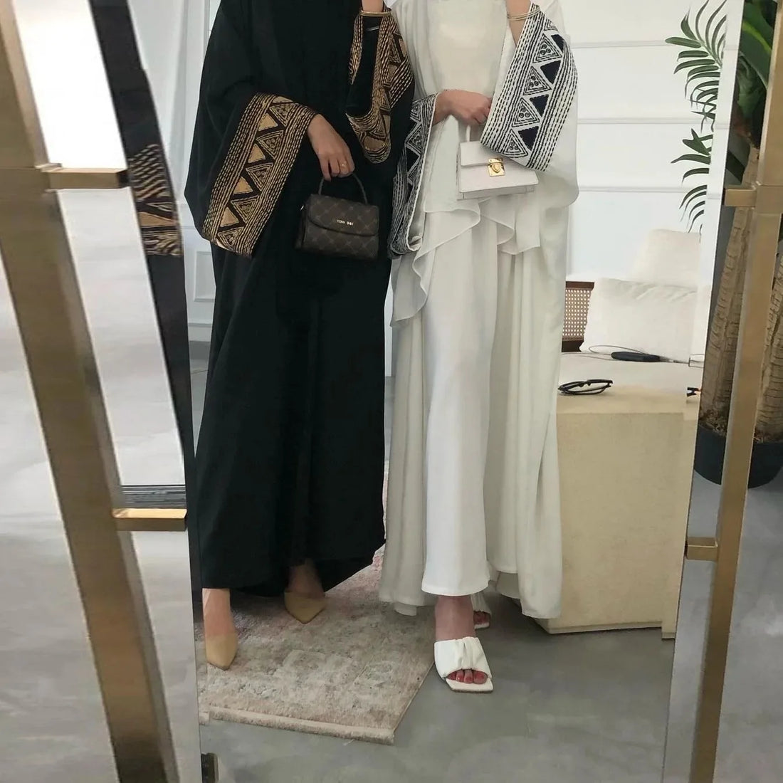 Geometric Cuff Open Abaya