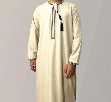 Men’s Tassel Thobe with Contrast Neckline & Cuffs