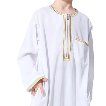 Boys’ Round-Neck Zip-Placket Thobe with Decorative Trim