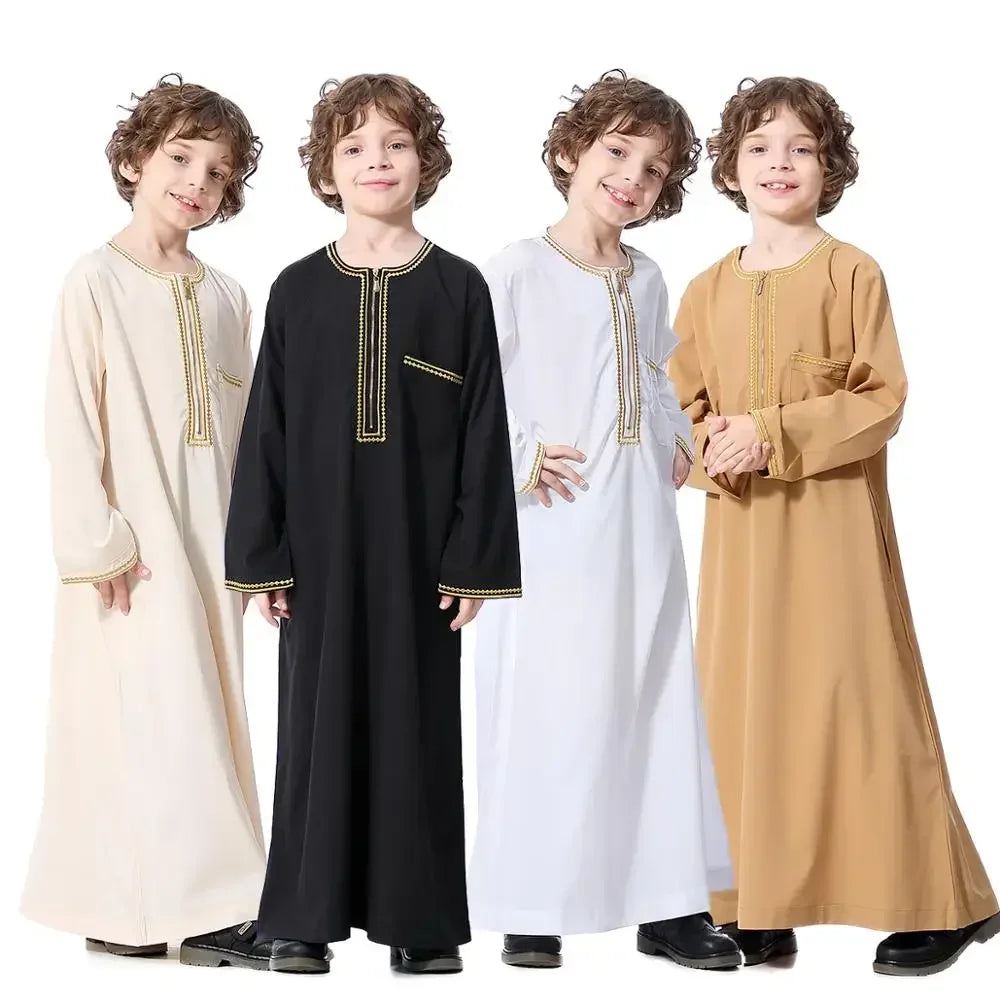Boys’ Round-Neck Zip-Placket Thobe with Decorative Trim
